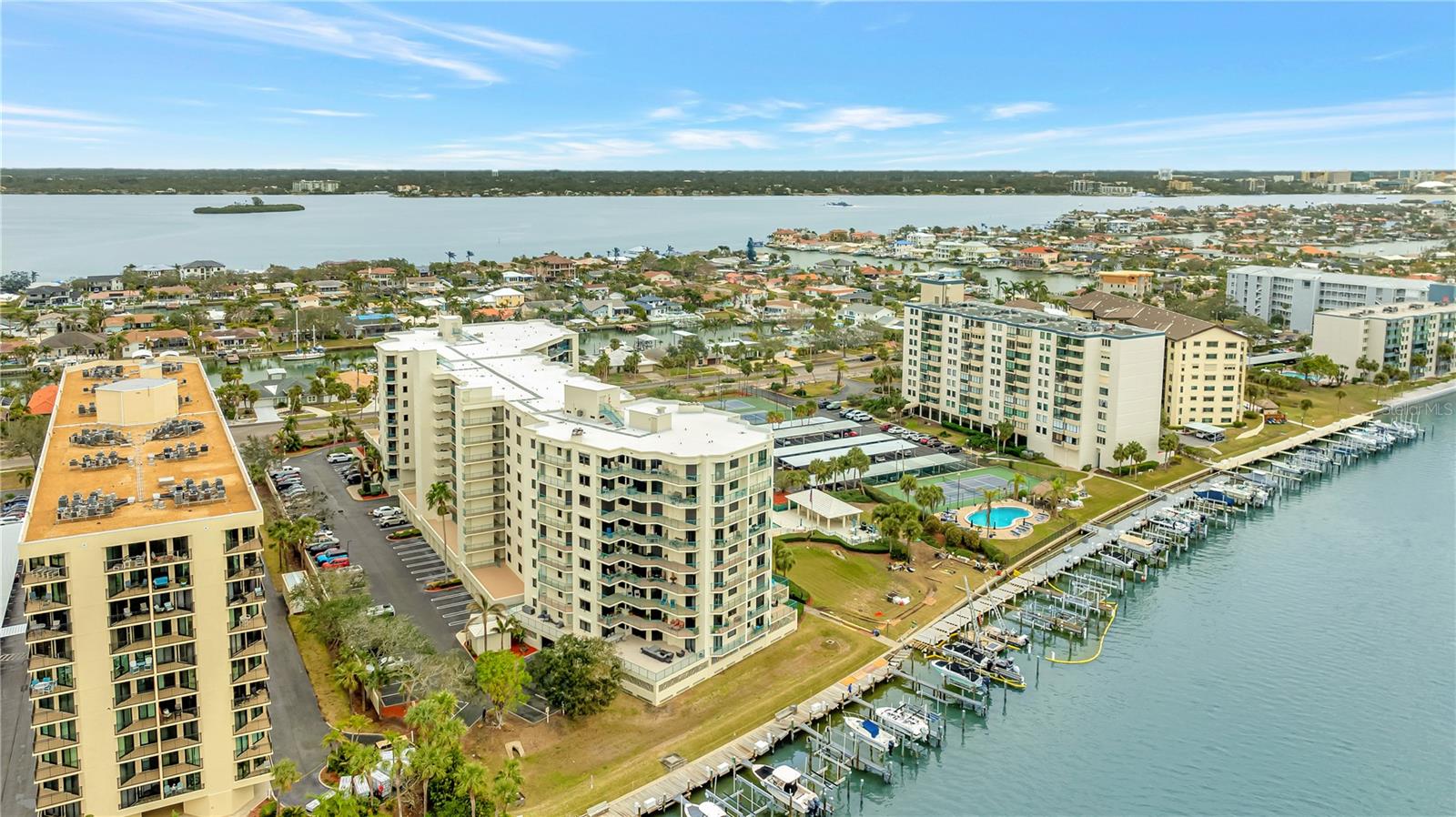 670 ISLAND WAY #802, CLEARWATER BEACH, FL, 33767