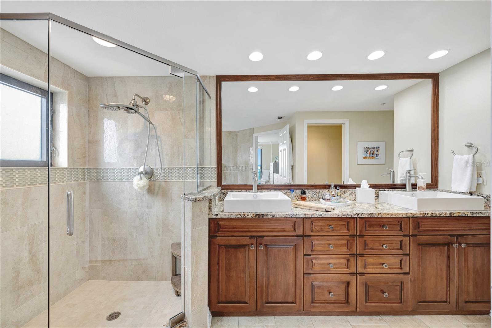 670 ISLAND WAY #802, CLEARWATER BEACH, FL, 33767