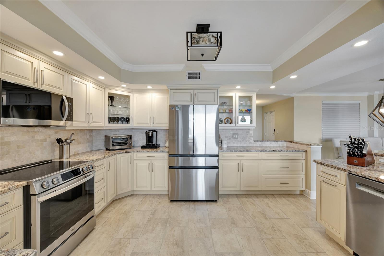 670 ISLAND WAY #802, CLEARWATER BEACH, FL, 33767