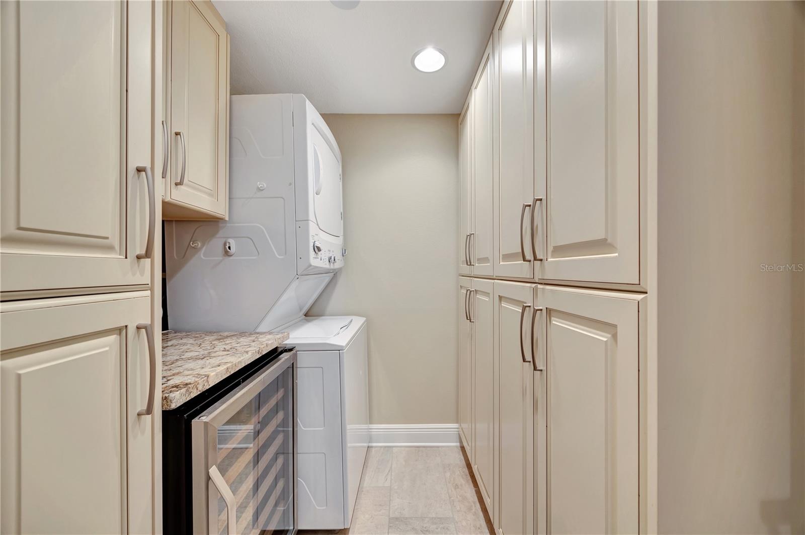 670 ISLAND WAY #802, CLEARWATER BEACH, FL, 33767