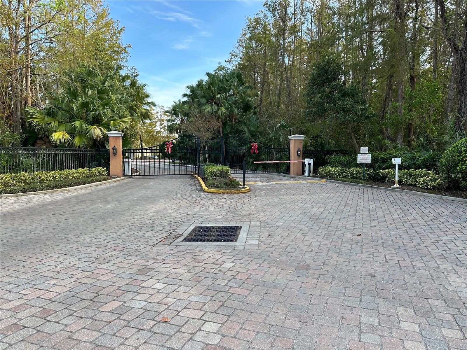 5124 CONROY RD #27, ORLANDO, FL, 32811