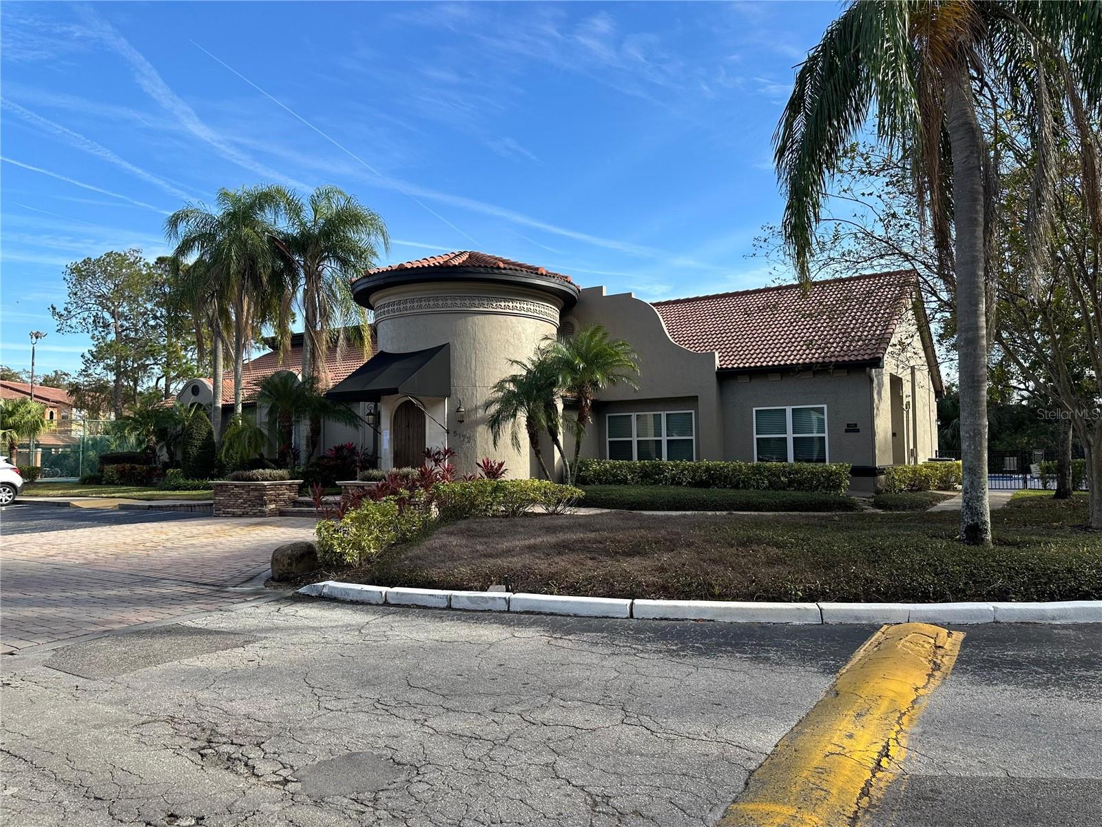 5124 CONROY RD #27, ORLANDO, FL, 32811