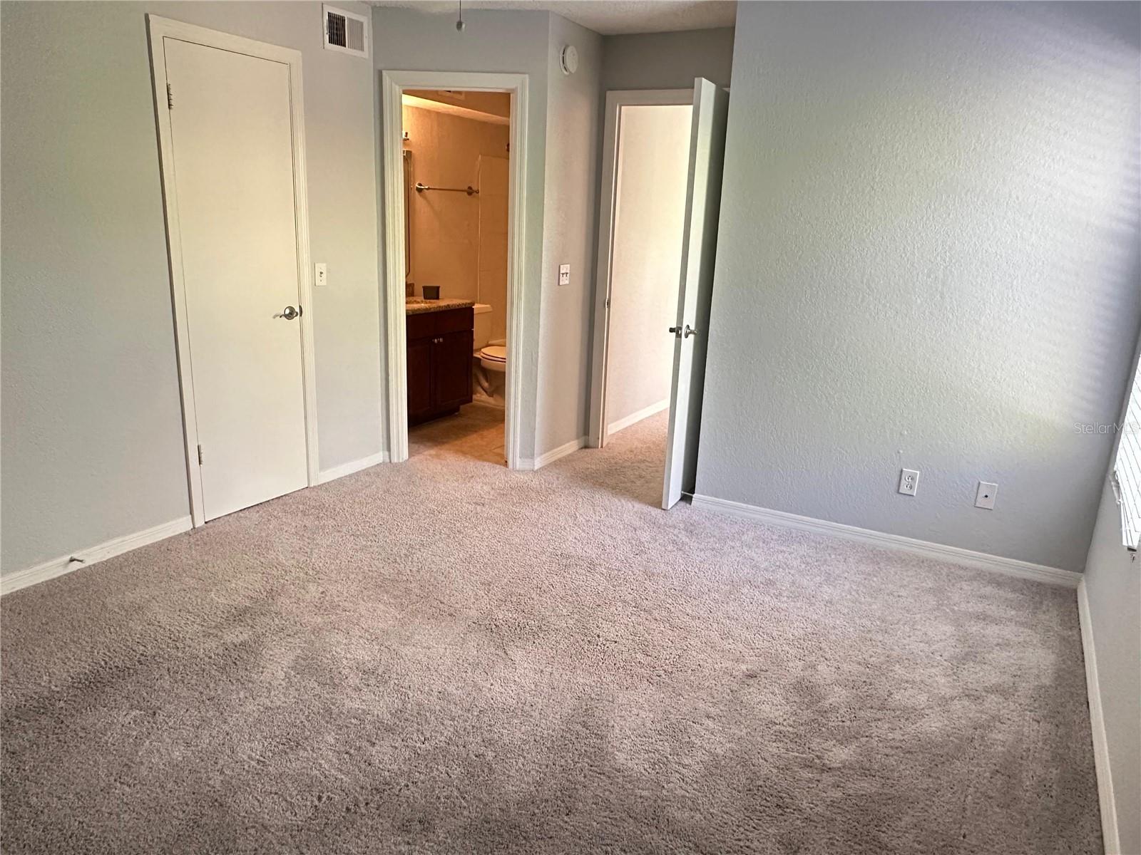 5124 CONROY RD #27, ORLANDO, FL, 32811