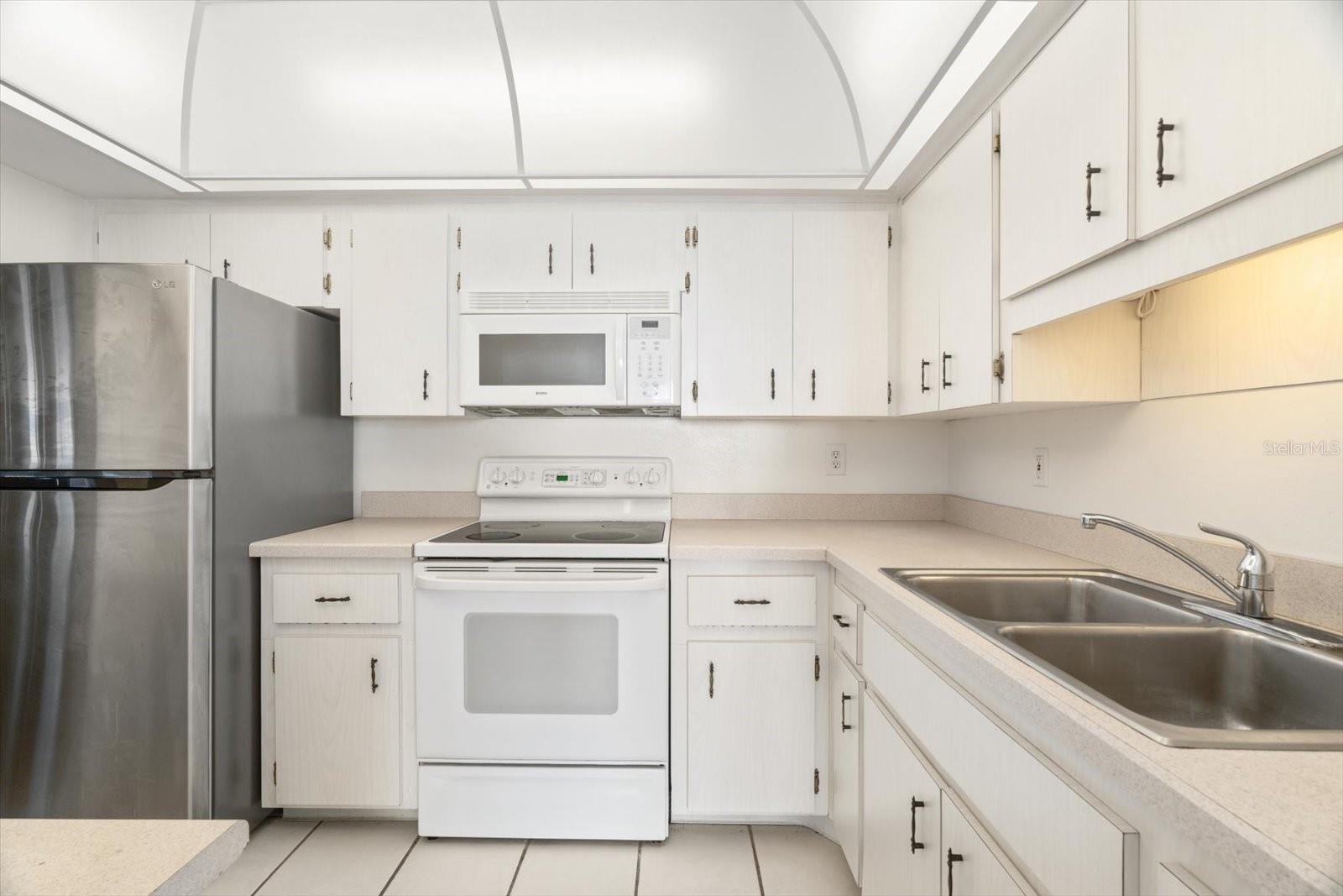 6091 CORAL WAY, BRADENTON, FL, 34207