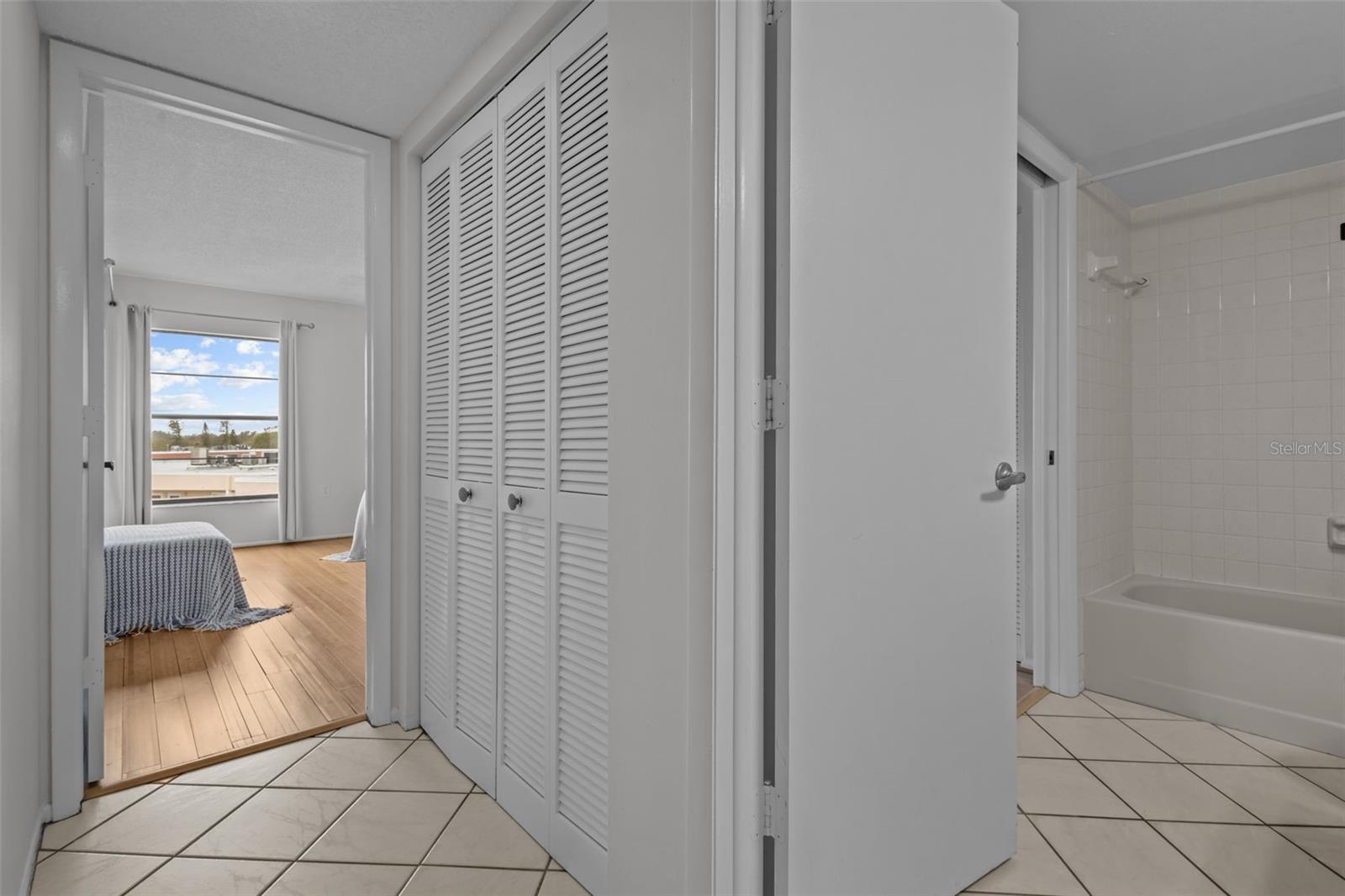 9860 62ND TER N #1050, ST PETERSBURG, FL, 33708