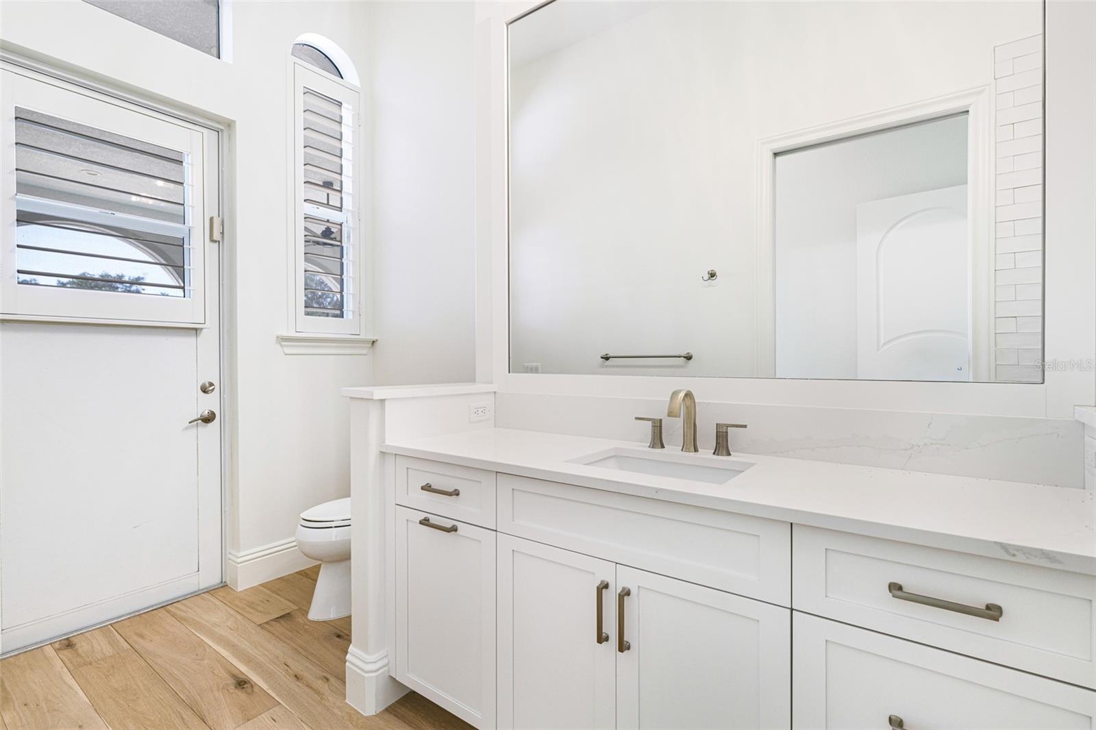 14100 DUKE HWY, ALVA, FL, 33920