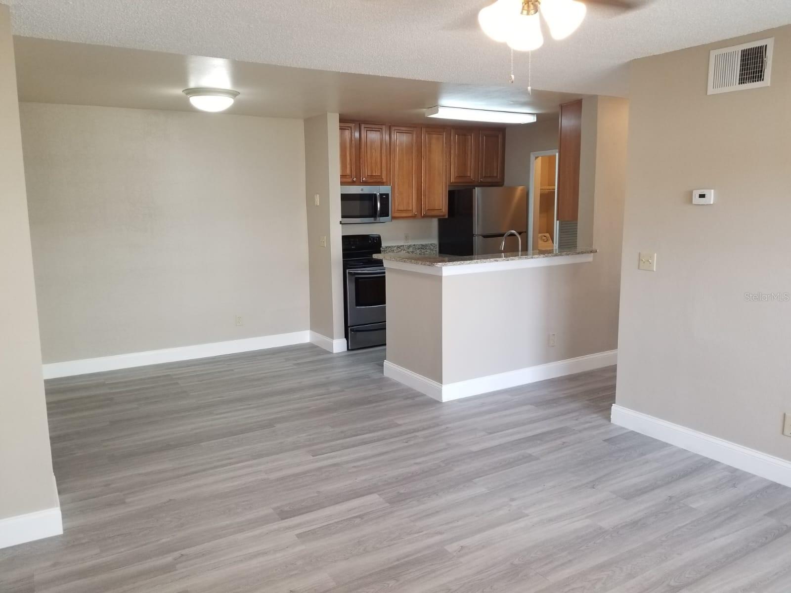 6130 WESTGATE DR #102, ORLANDO, FL, 32835