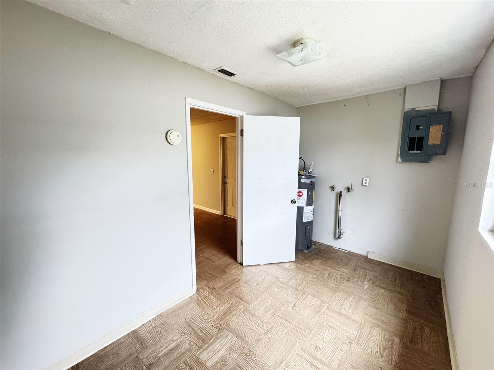 REVA HEIGHTS ADD, LAKELAND, FL, 33813