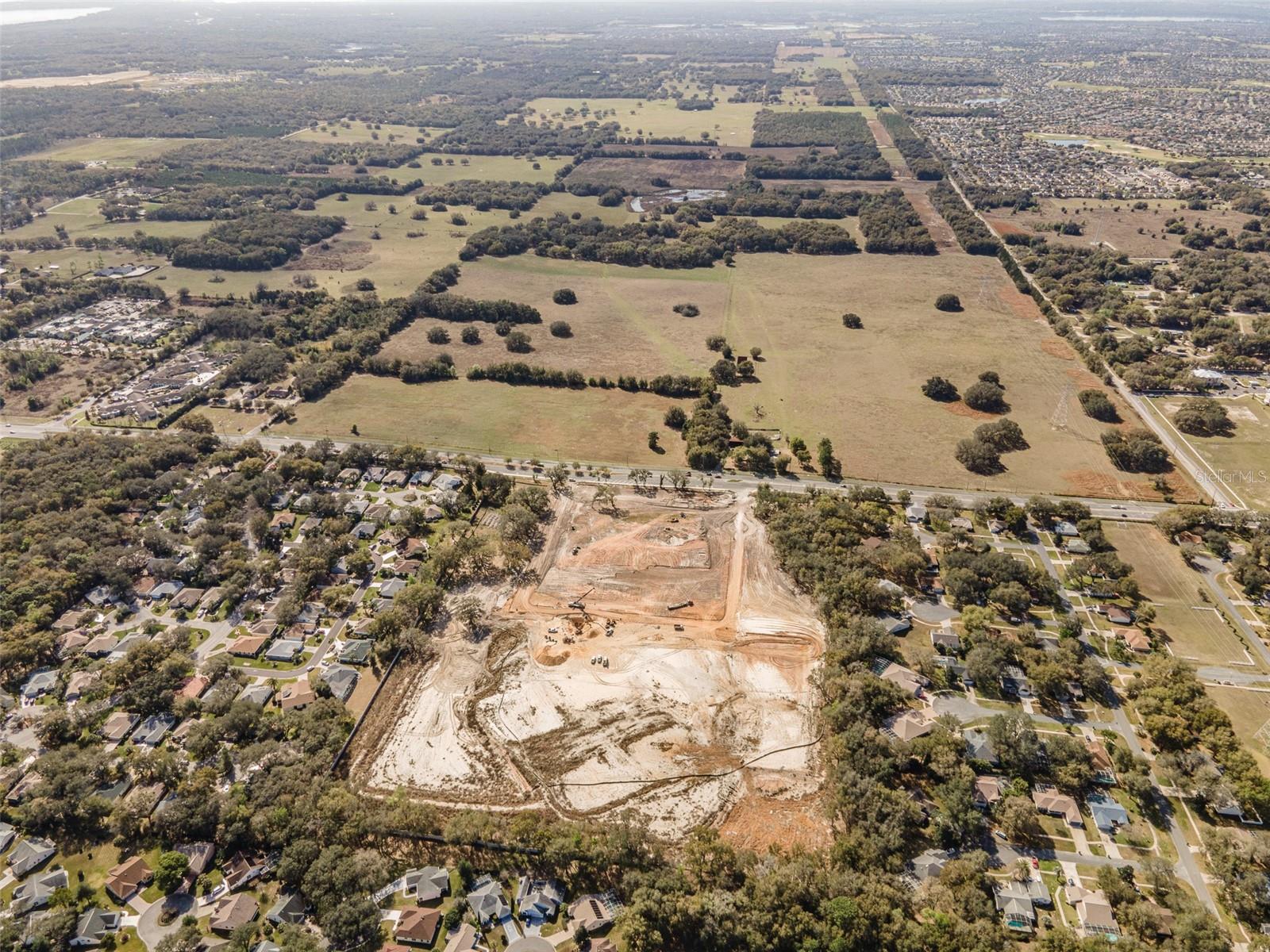 1135 HWY 466, LADY LAKE, FL, 32159