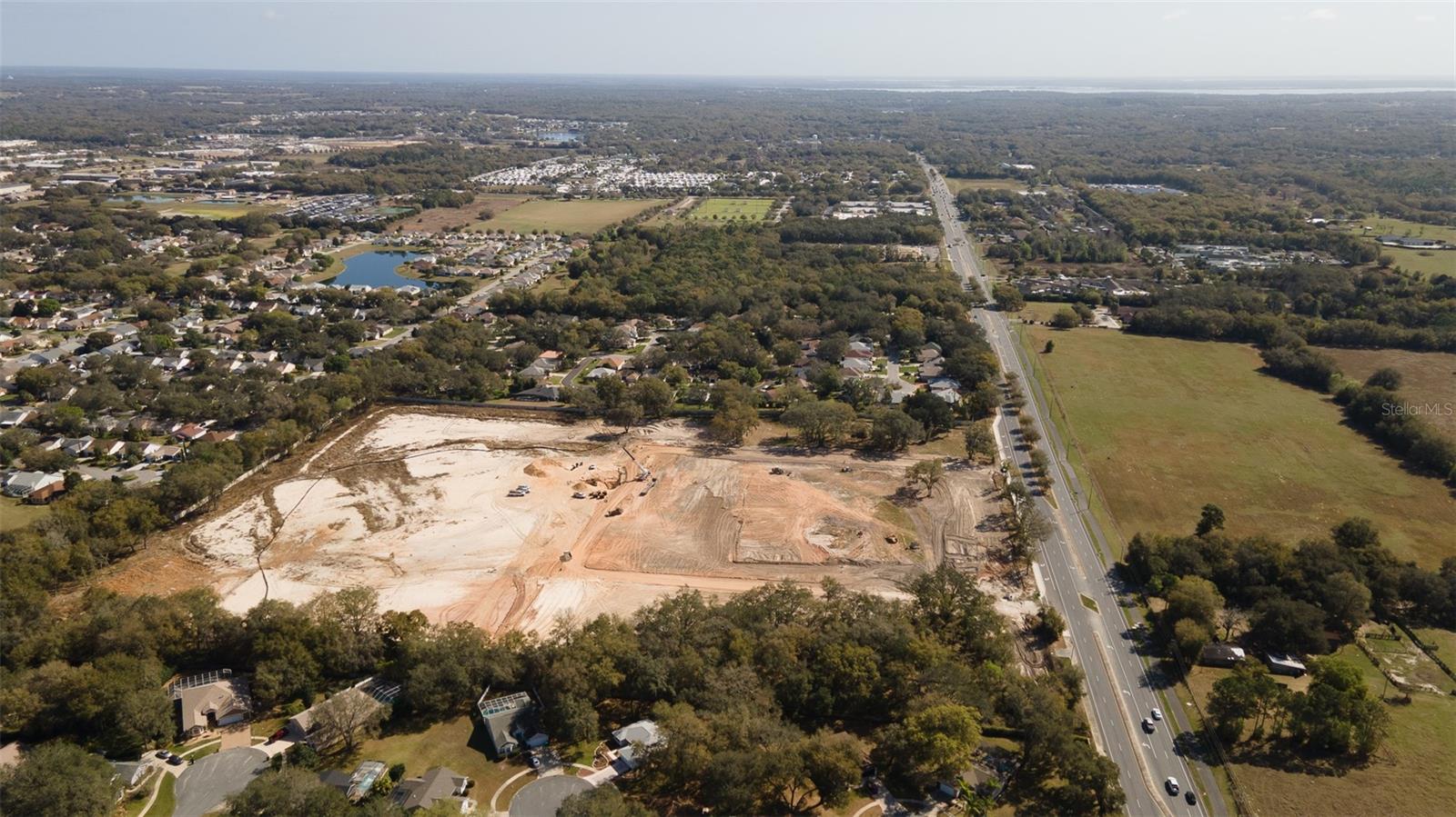 1135 HWY 466, LADY LAKE, FL, 32159