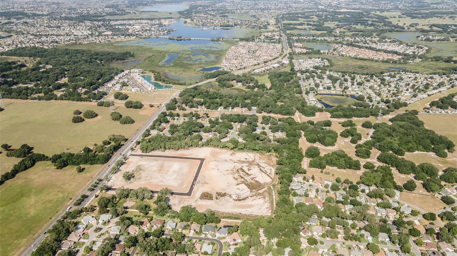 1135 HWY 466, LADY LAKE, FL, 32159