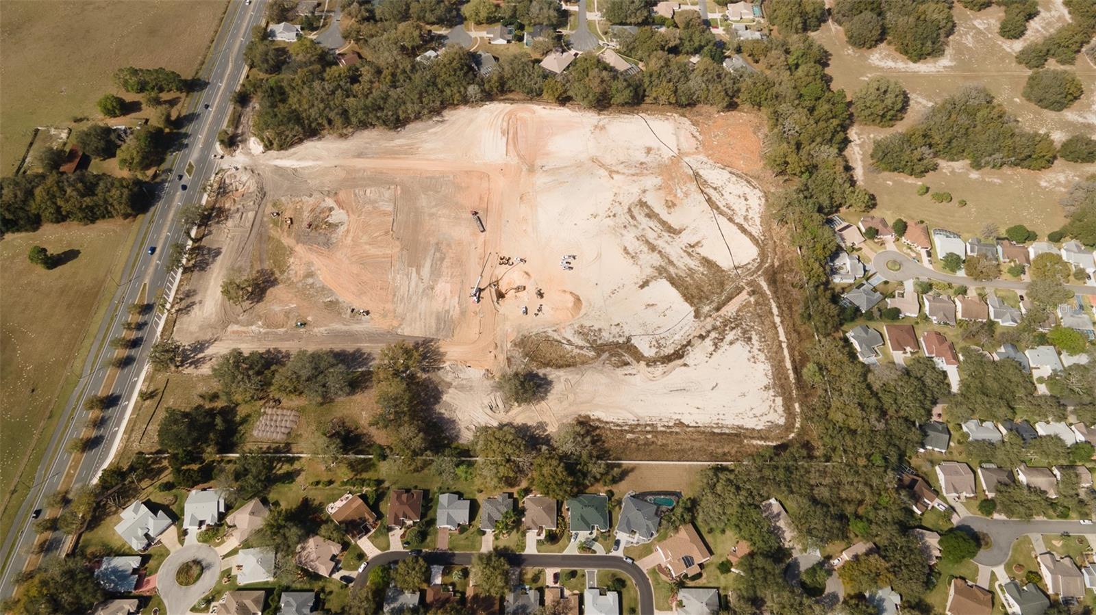 1135 HWY 466, LADY LAKE, FL, 32159