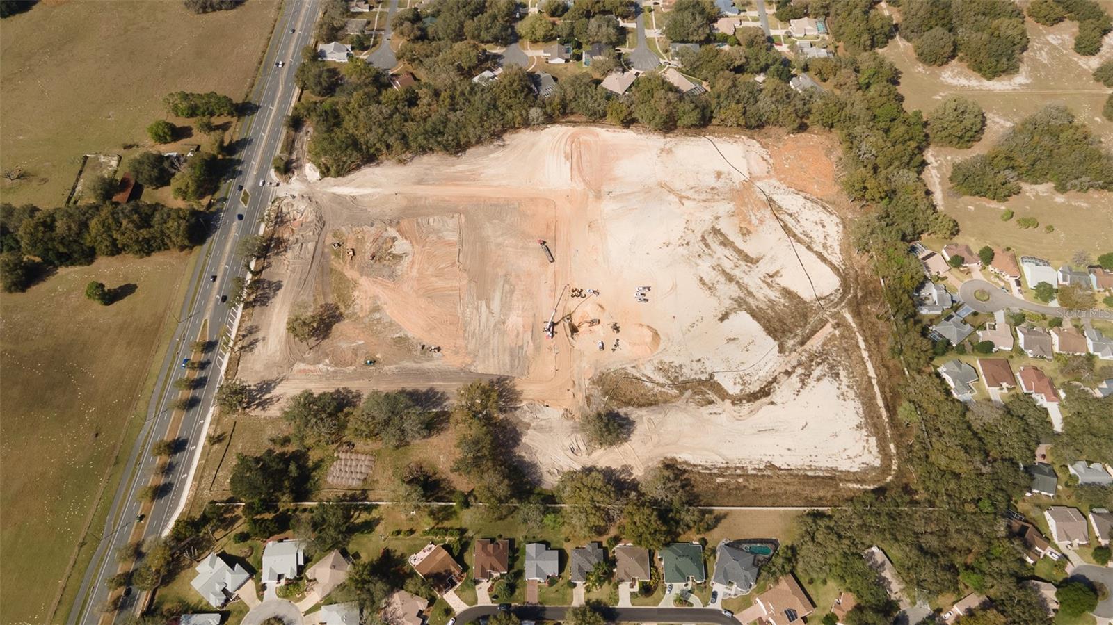 1135 HWY 466, LADY LAKE, FL, 32159