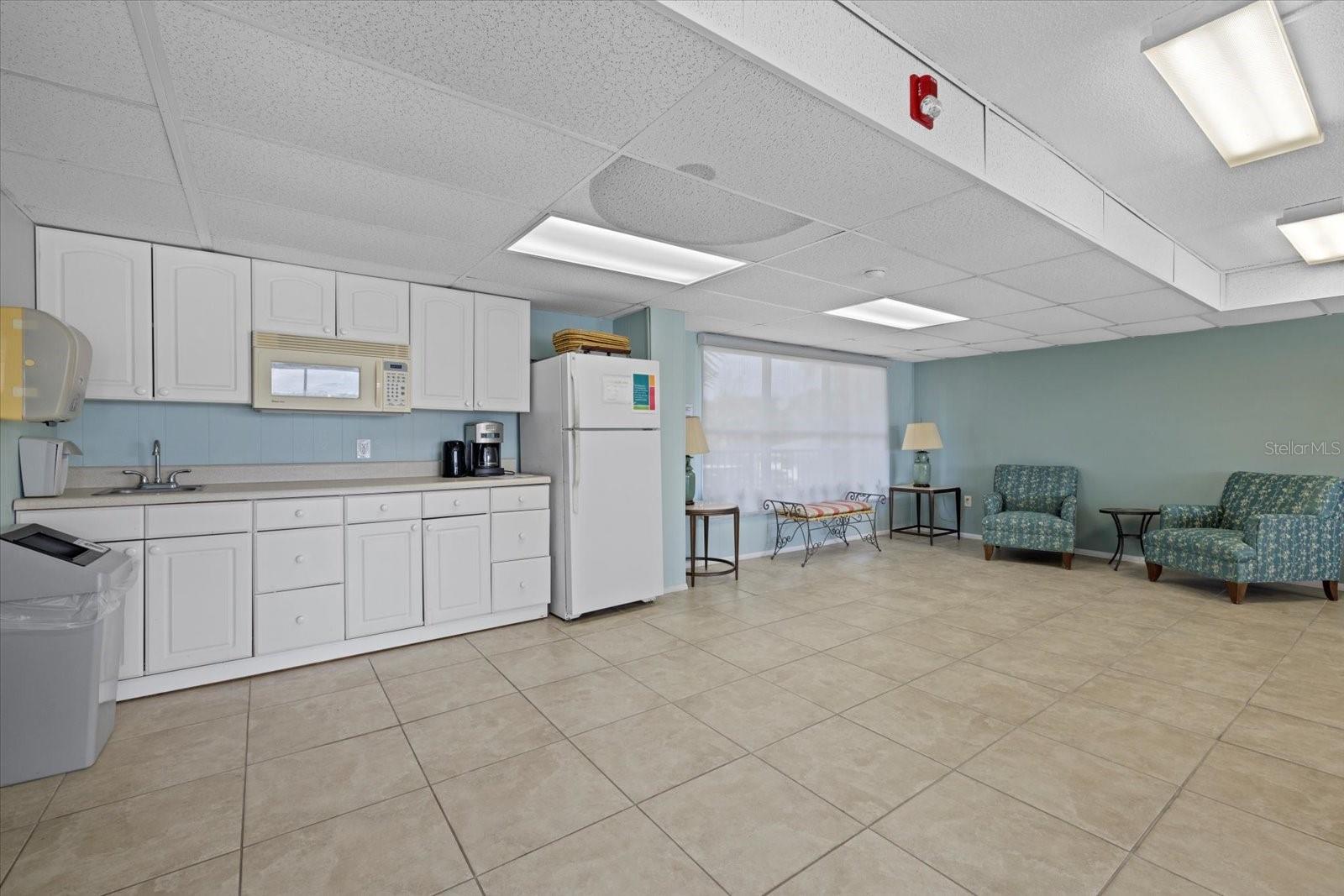 9393 MIDNIGHT PASS RD #302, SARASOTA, FL, 34242
