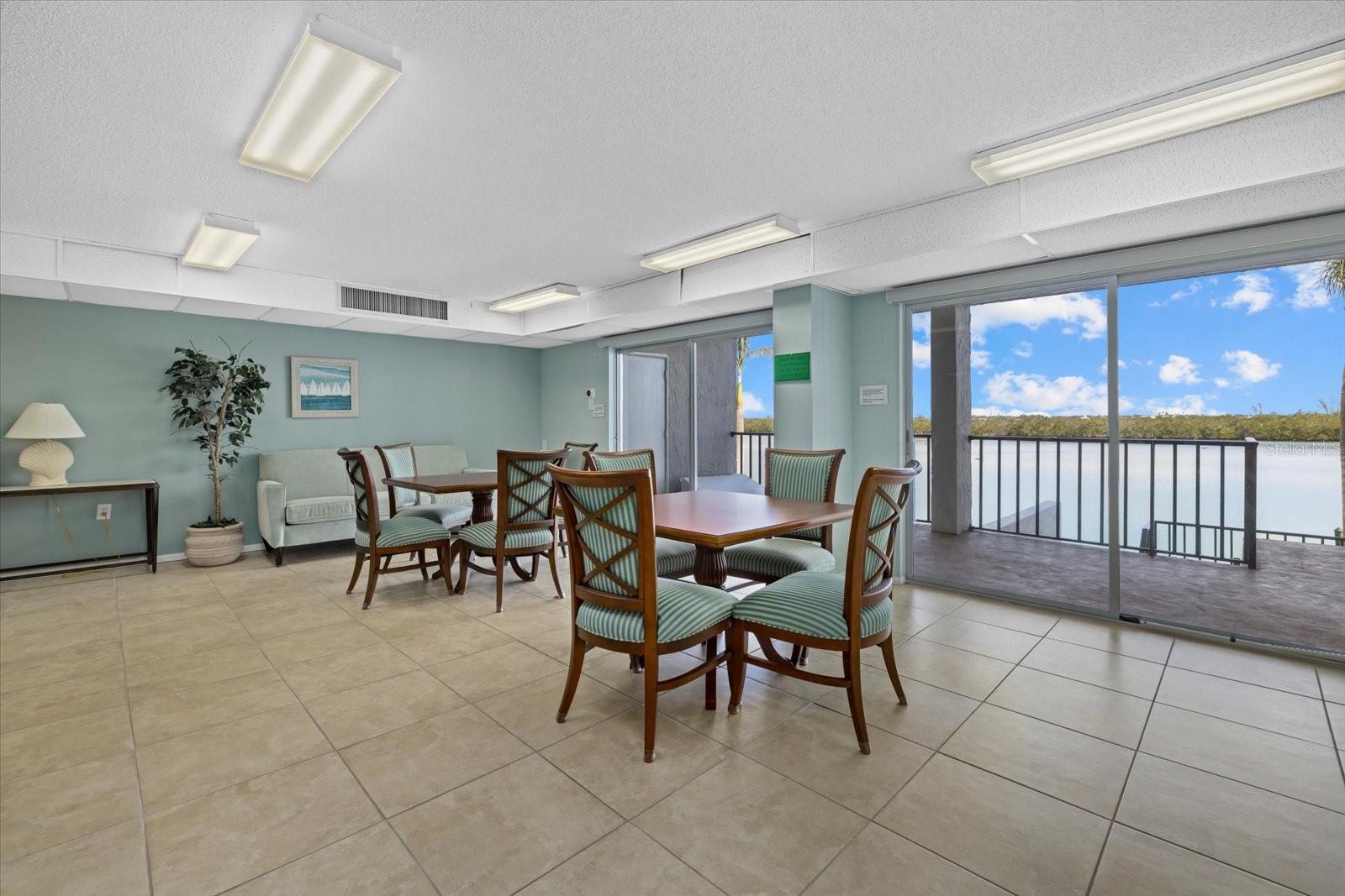 9393 MIDNIGHT PASS RD #302, SARASOTA, FL, 34242