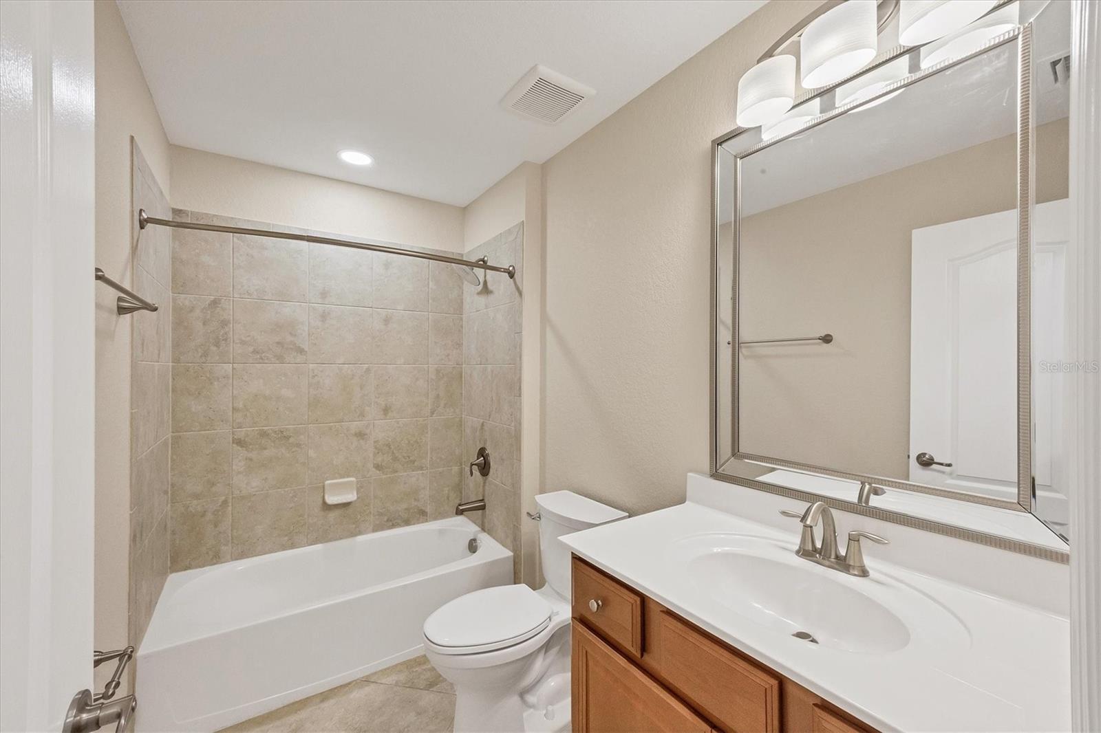 6868 WILD LAKE TER, BRADENTON, FL, 34212