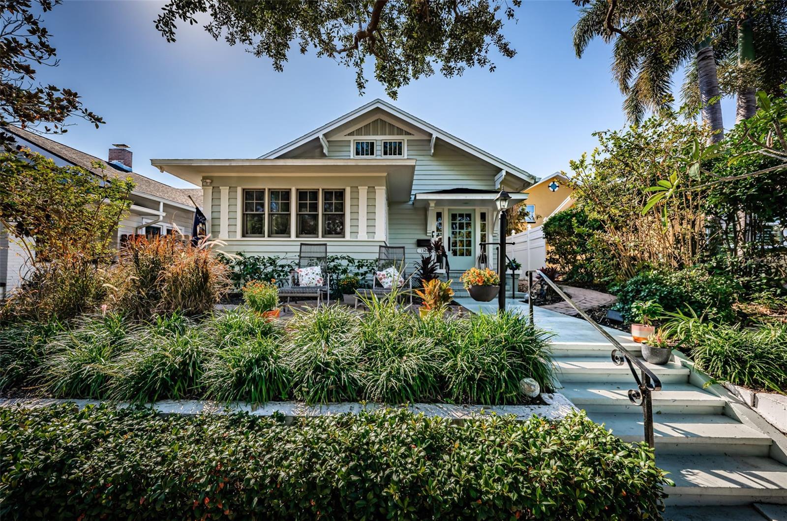 136 16TH AVE NE, ST PETERSBURG, FL, 33704