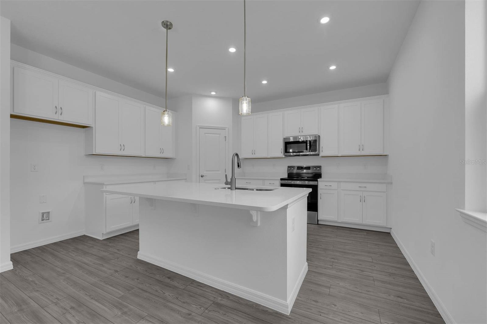 1200 WHITE ASH LOOP, DELAND, FL, 32720