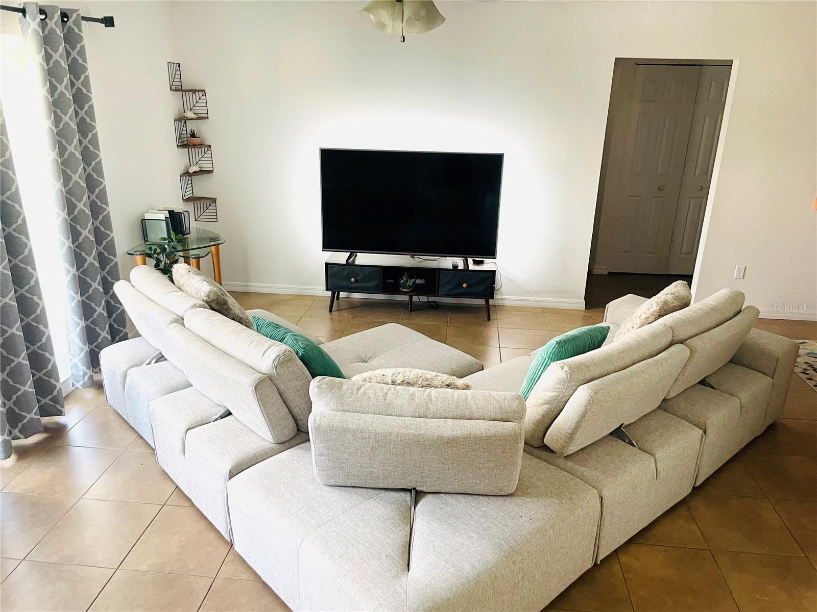 815 HAMPTON DR NE, PALM BAY, FL, 32905