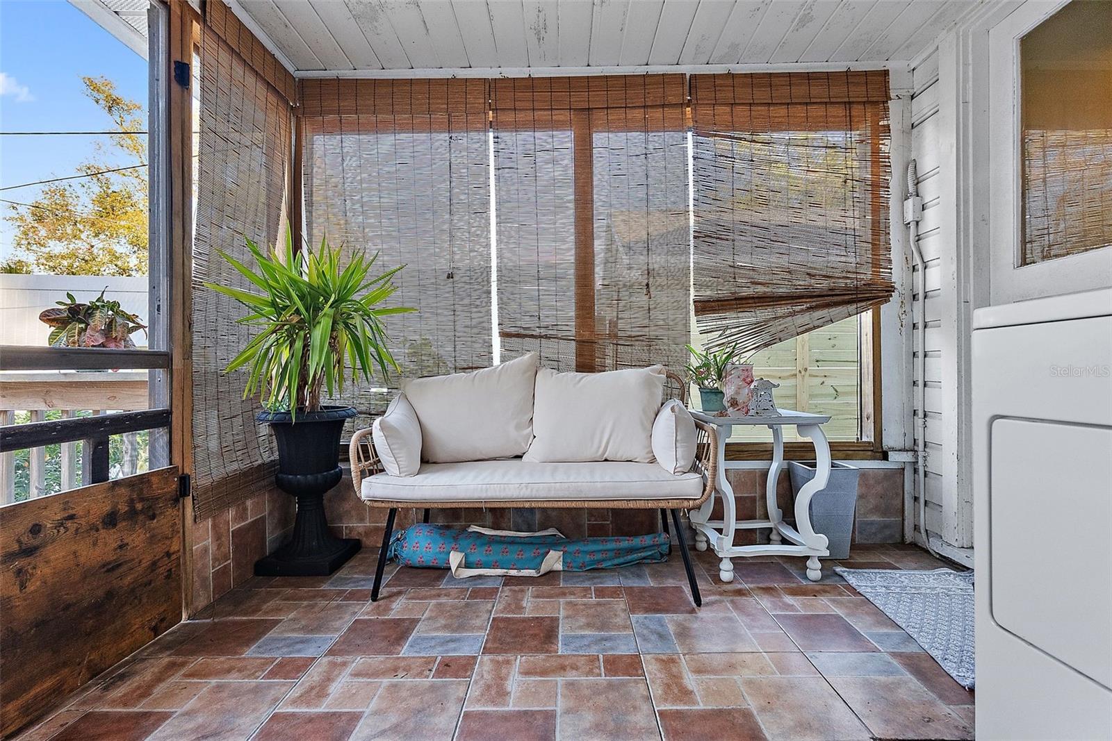 1429 35TH AVE N, ST PETERSBURG, FL, 33704