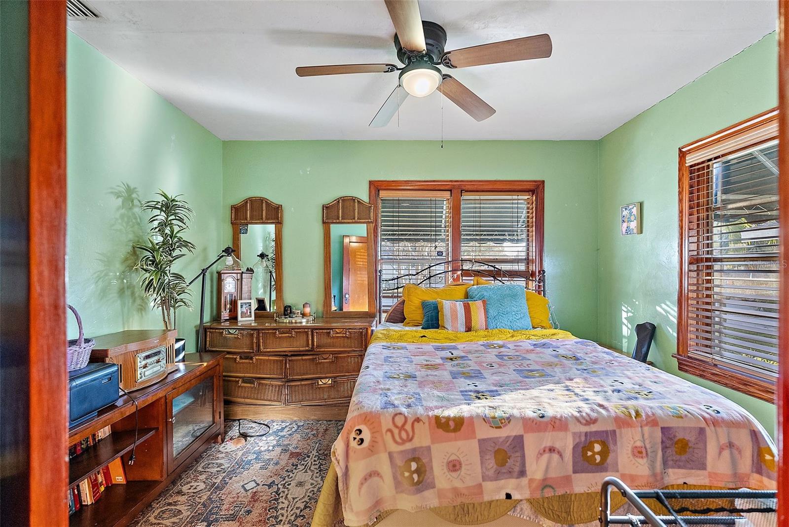 1429 35TH AVE N, ST PETERSBURG, FL, 33704