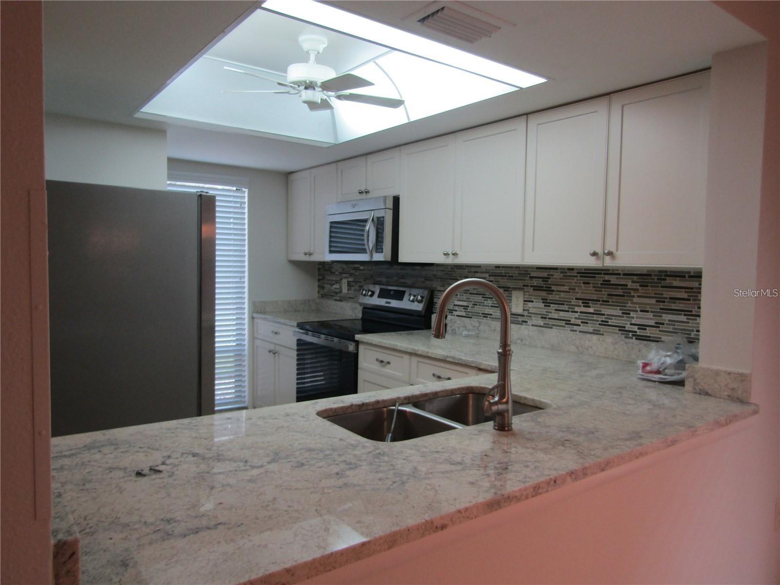 3021 TAYWOOD MDWS #11, SARASOTA, FL, 34235