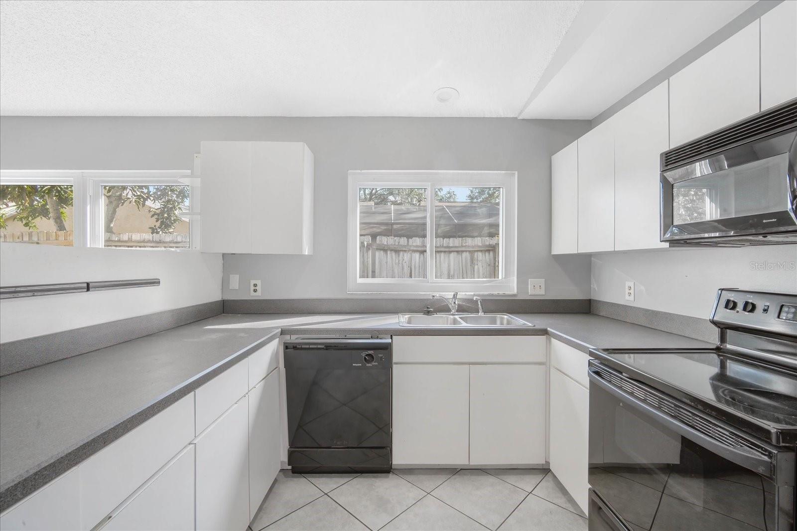 2020 HELM LN, VALRICO, FL, 33594