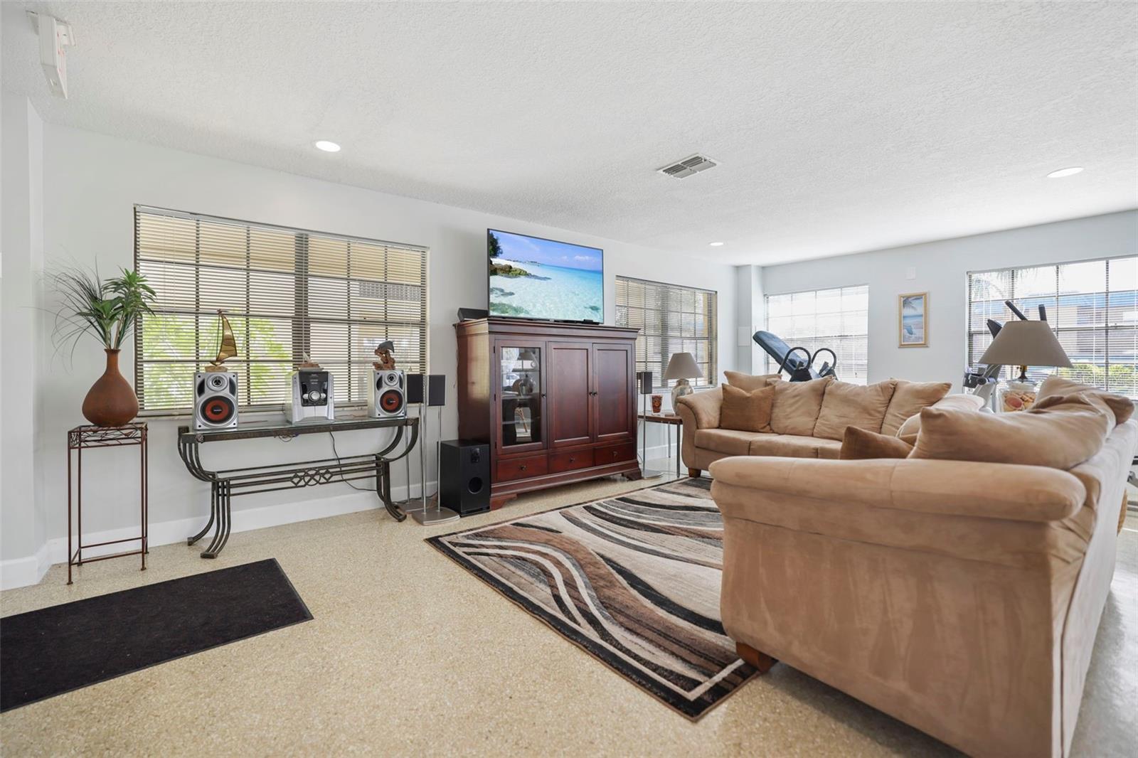 460 PAULA DR S #401, DUNEDIN, FL, 34698