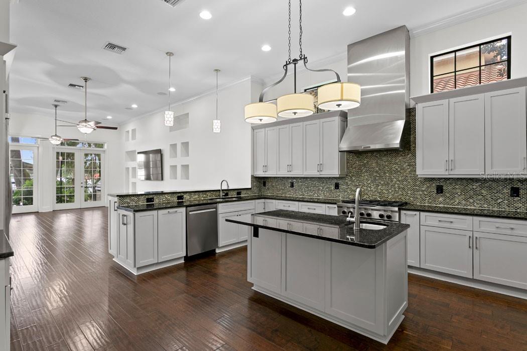 1903 HAVEN BEND, TAMPA, FL, 33613