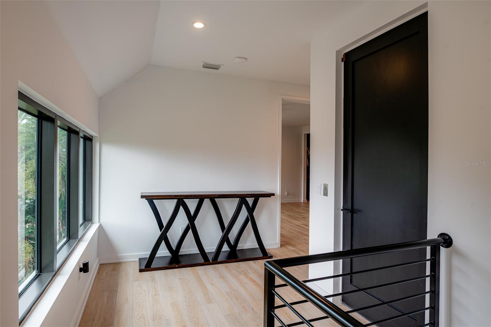 98 W DAVIS BLVD, TAMPA, FL, 33606