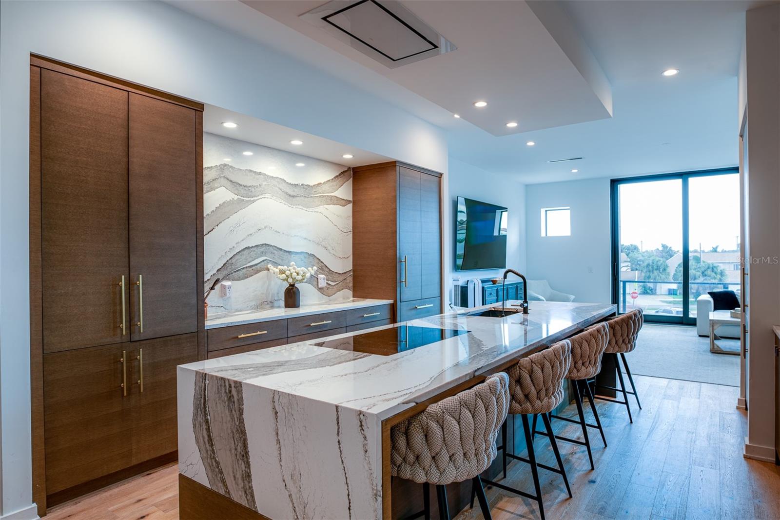 98 W DAVIS BLVD, TAMPA, FL, 33606