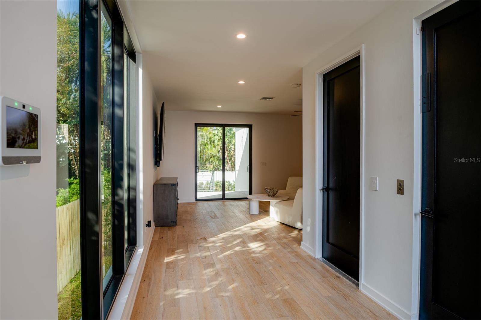 98 W DAVIS BLVD, TAMPA, FL, 33606