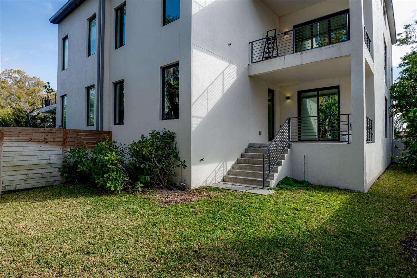 98 W DAVIS BLVD, TAMPA, FL, 33606