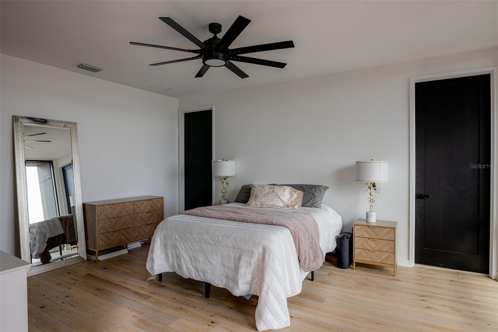 98 W DAVIS BLVD, TAMPA, FL, 33606