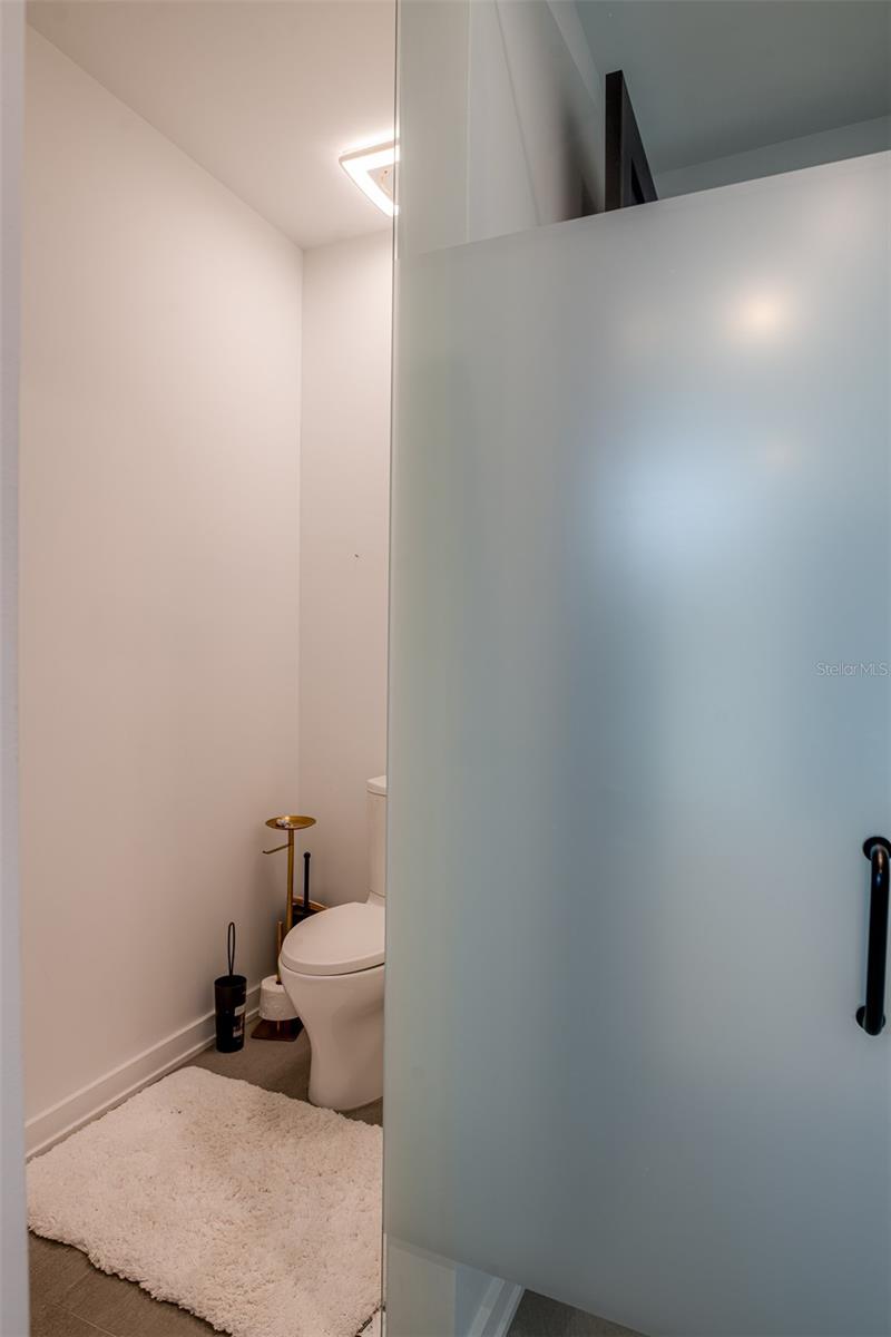 98 W DAVIS BLVD, TAMPA, FL, 33606