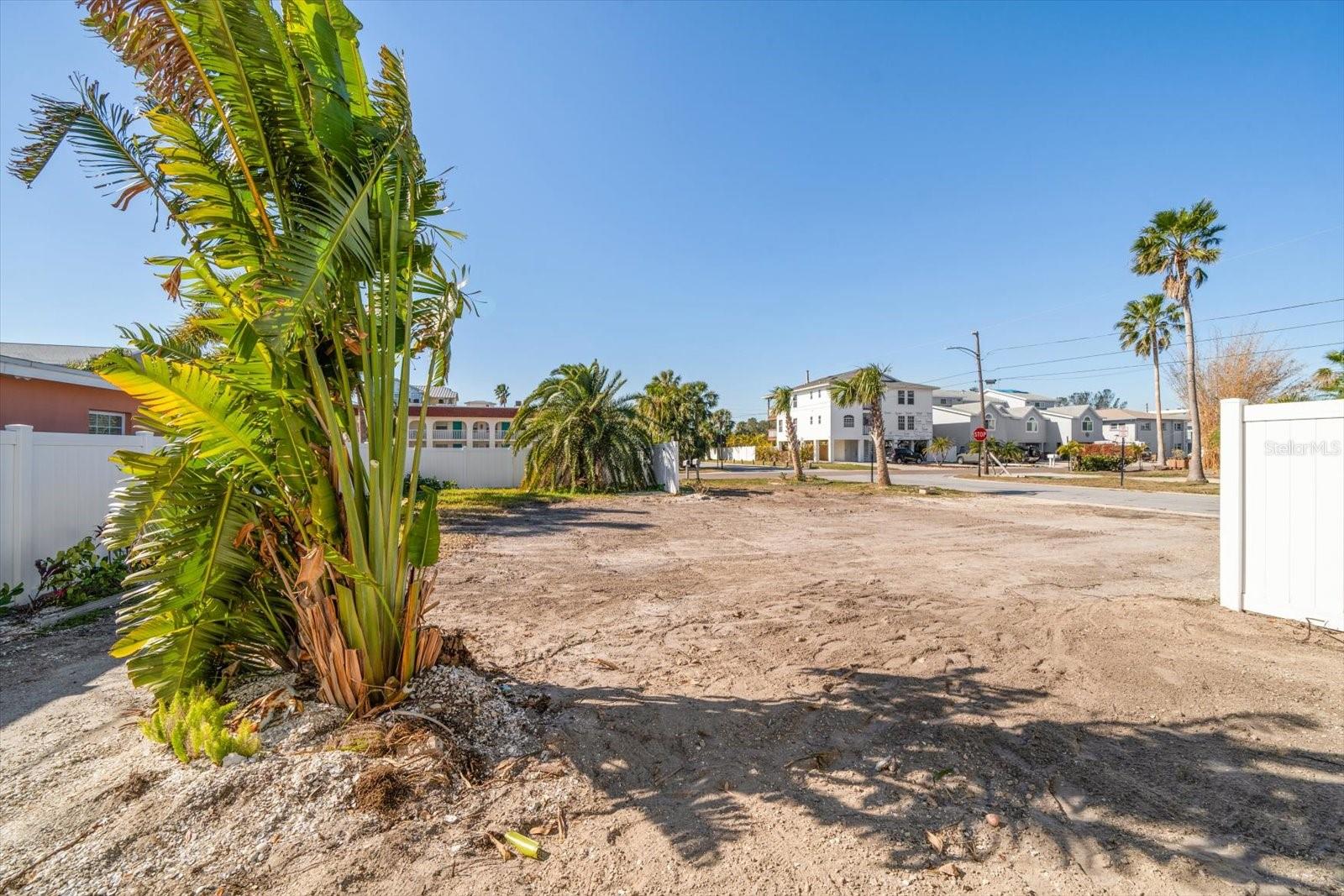 2215 1ST ST, INDIAN ROCKS BEACH, FL, 33785