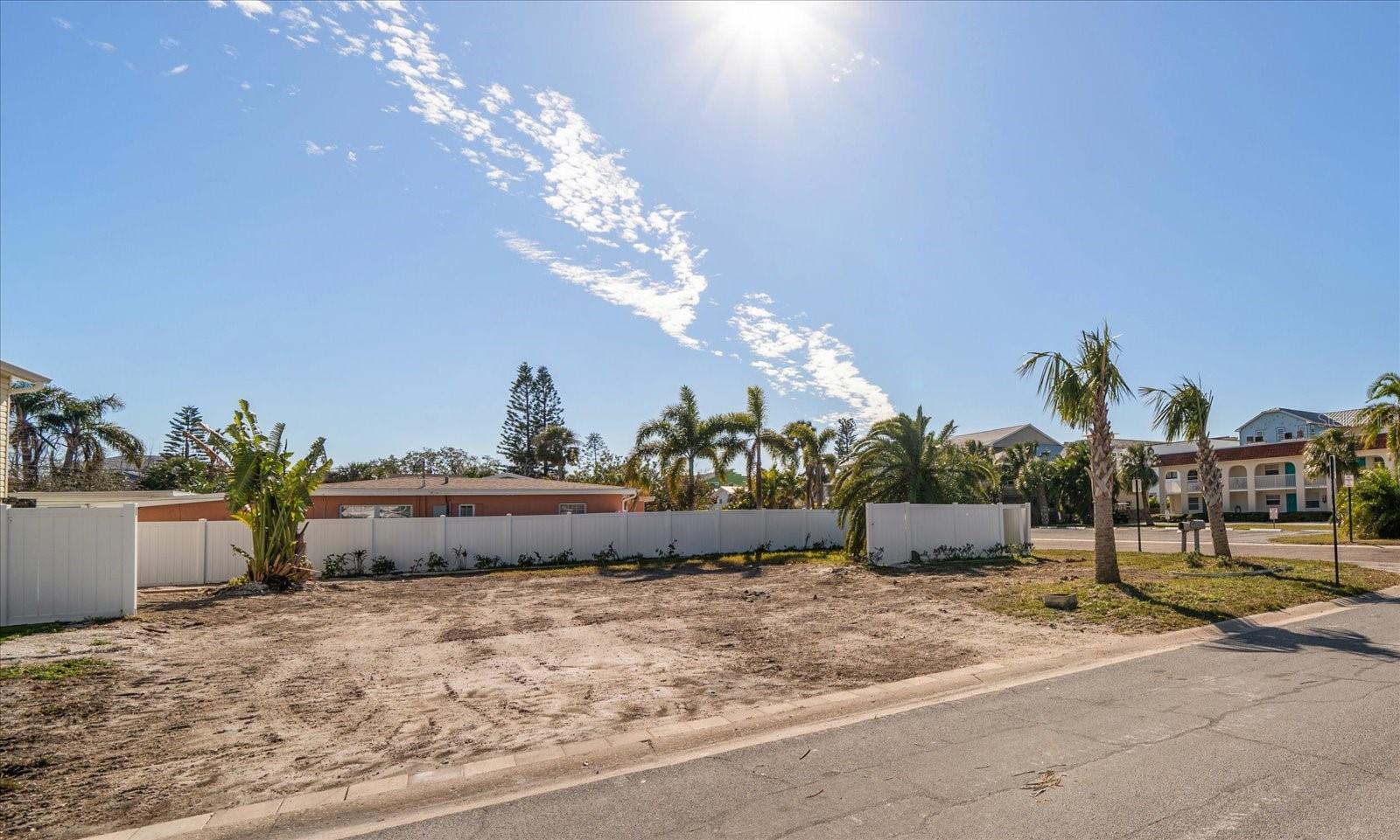 2215 1ST ST, INDIAN ROCKS BEACH, FL, 33785