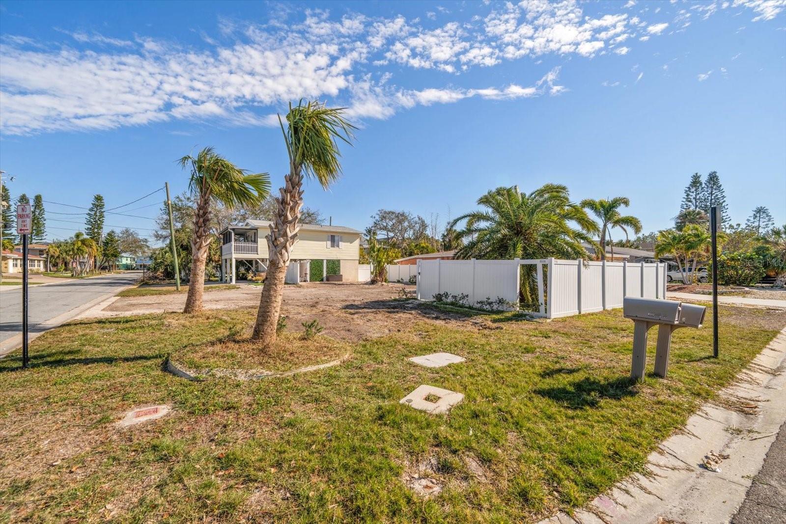 2215 1ST ST, INDIAN ROCKS BEACH, FL, 33785