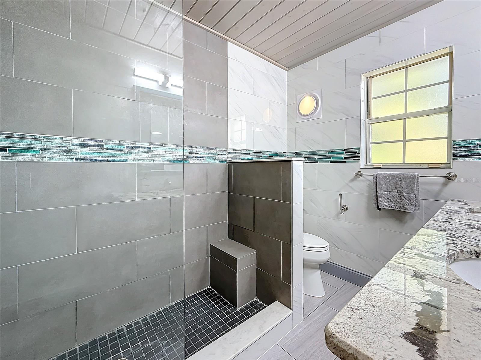 2446 BELLEAIR RD, CLEARWATER, FL, 33764