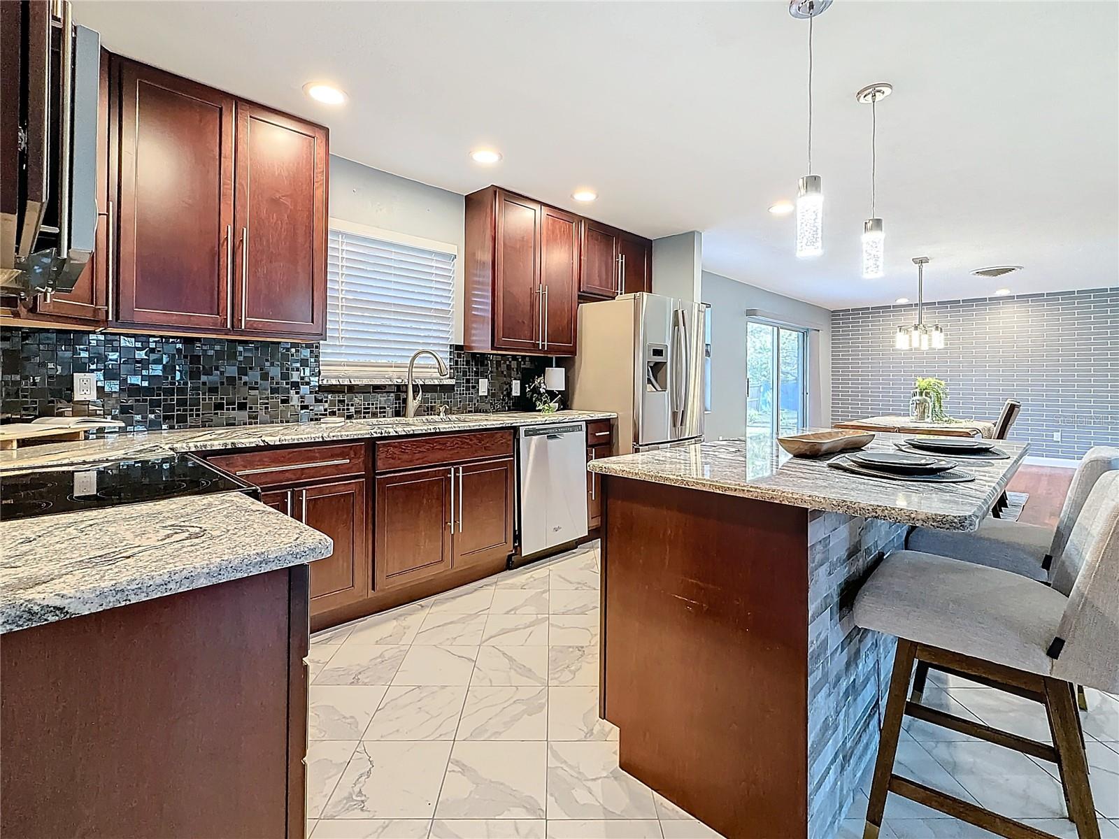 2446 BELLEAIR RD, CLEARWATER, FL, 33764