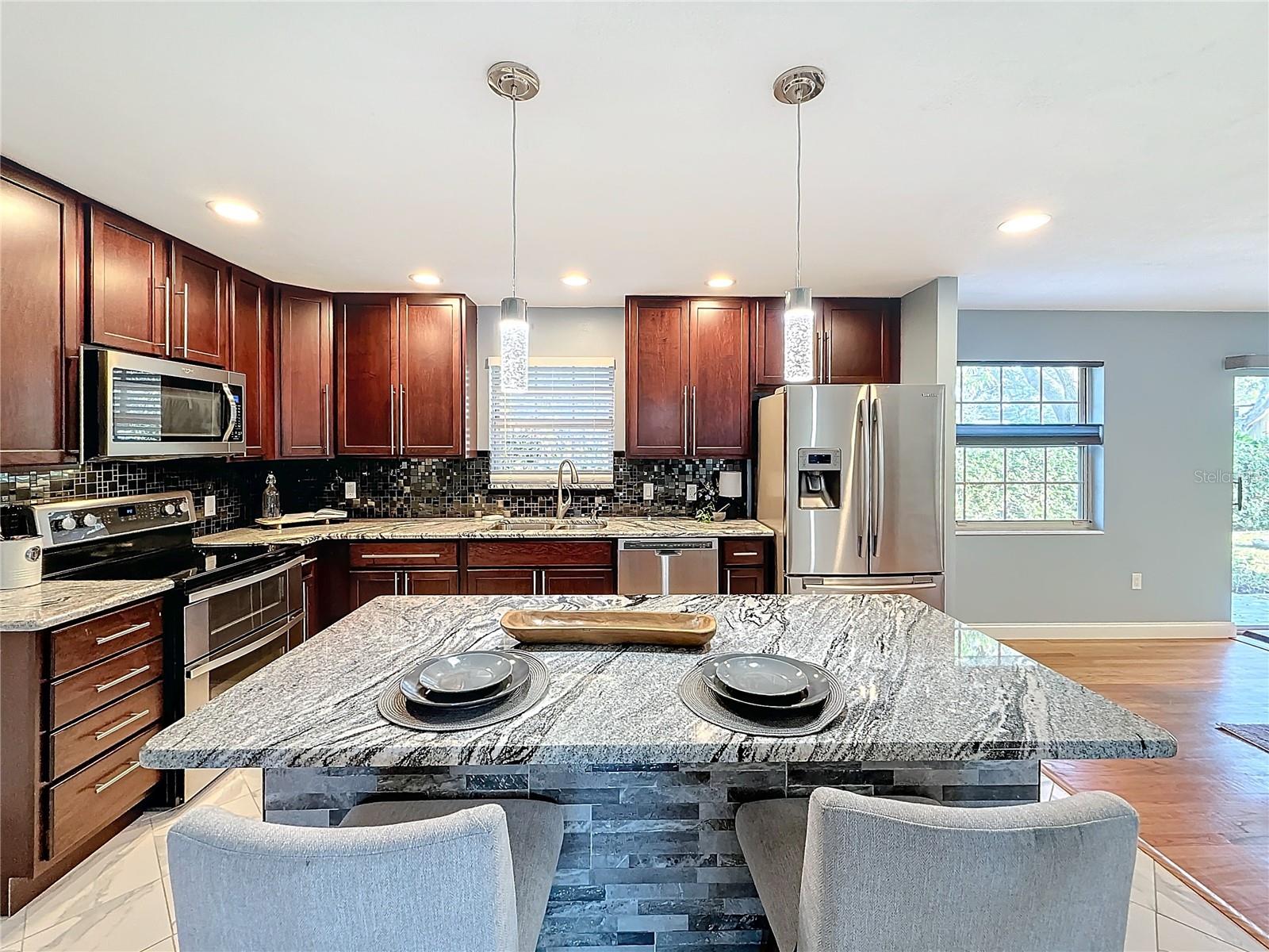 2446 BELLEAIR RD, CLEARWATER, FL, 33764