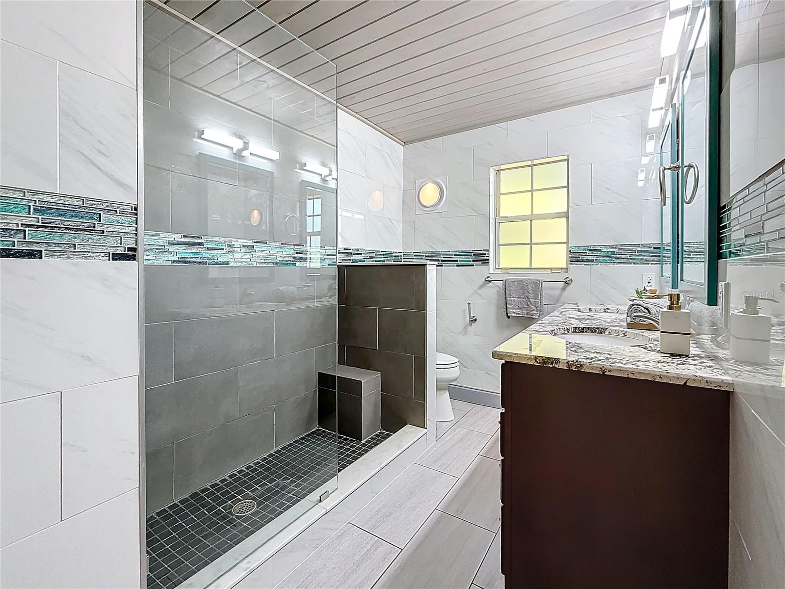 2446 BELLEAIR RD, CLEARWATER, FL, 33764