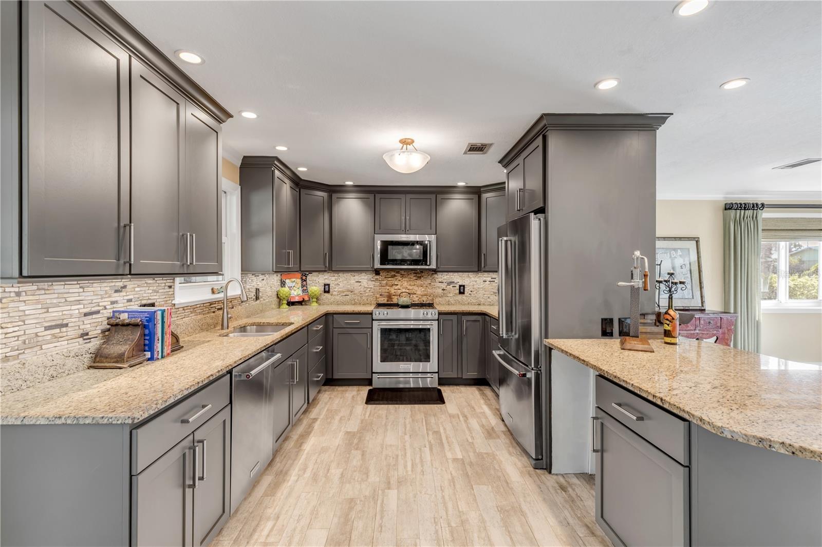 4611 DORIS DR, NEW SMYRNA BEACH, FL, 32169