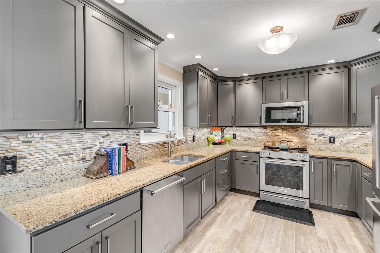 4611 DORIS DR, NEW SMYRNA BEACH, FL, 32169