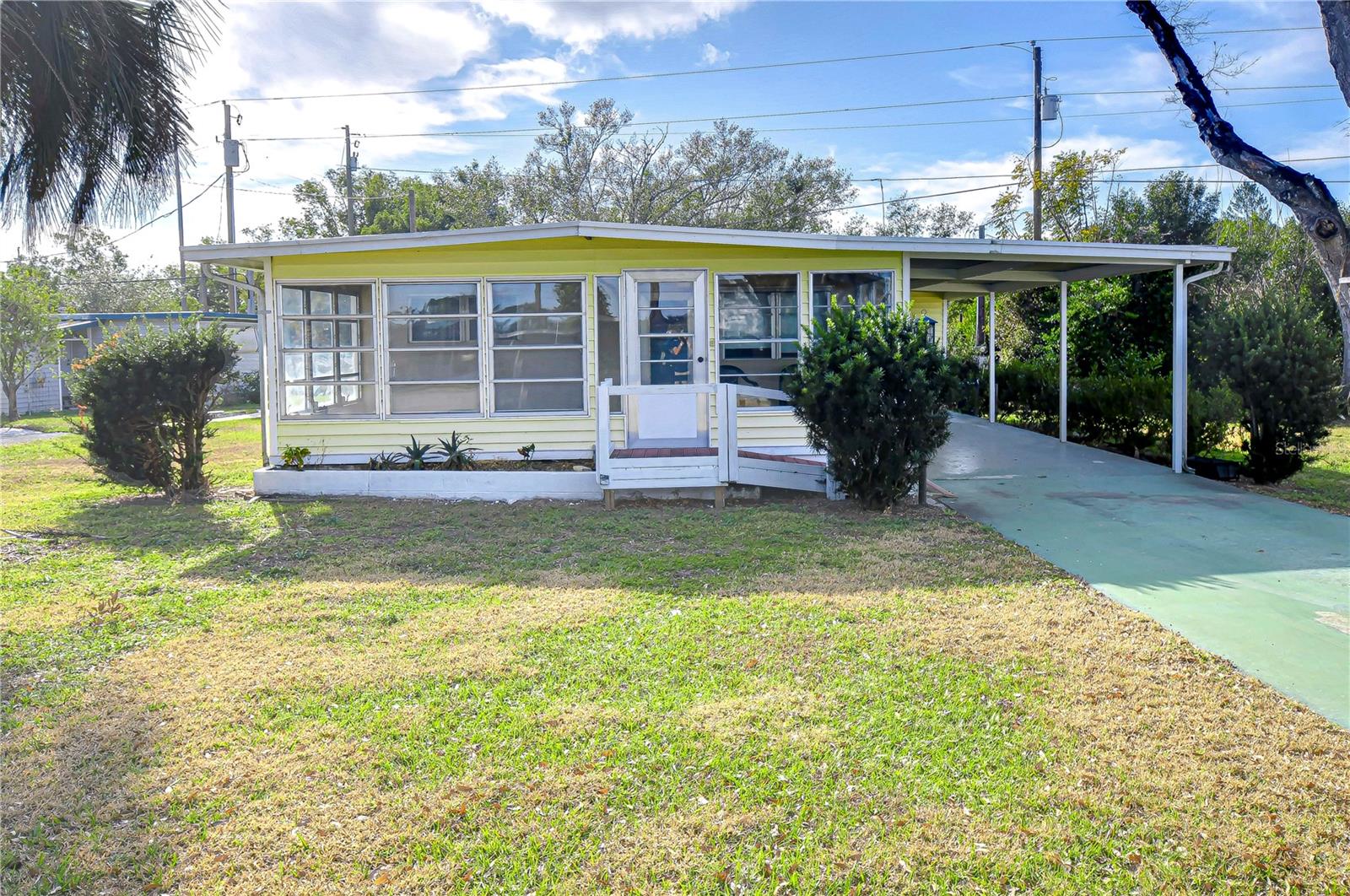 6021 RIDGEWOOD DR, ZEPHYRHILLS, FL, 33542
