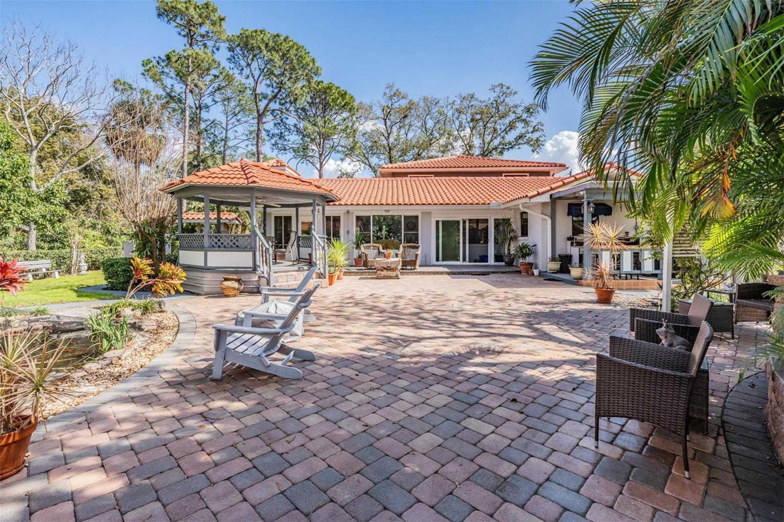 7922 FLOWERFIELD DR, TAMPA, FL, 33615