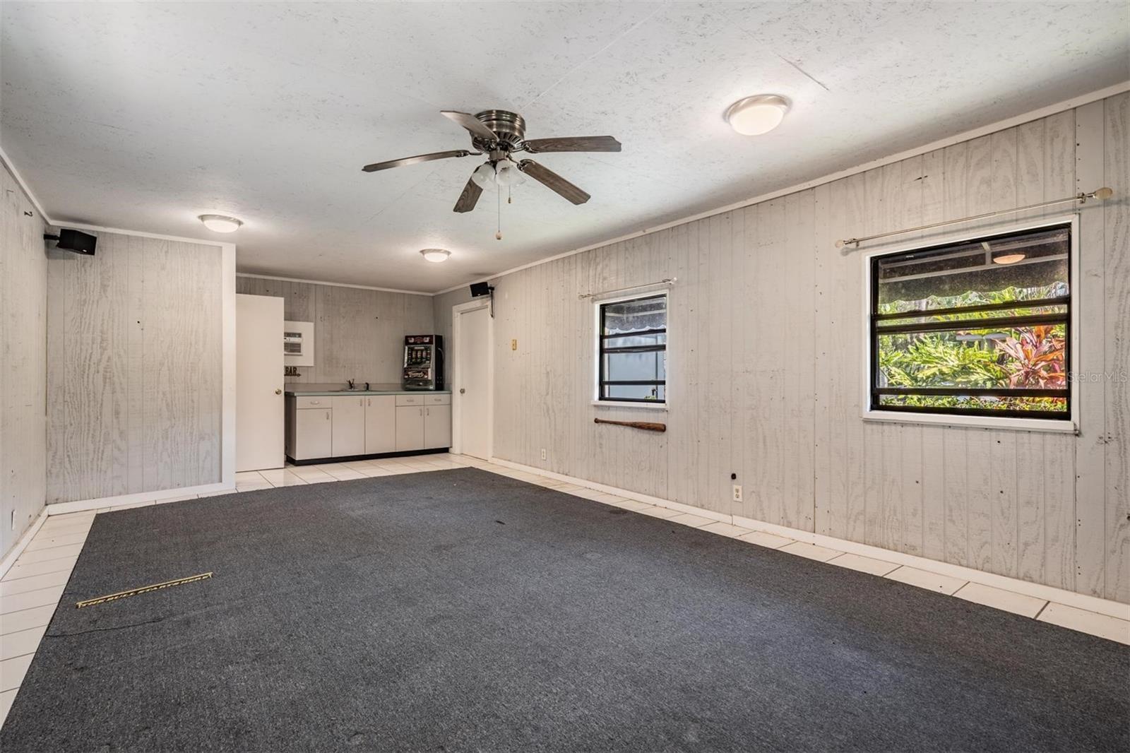 7922 FLOWERFIELD DR, TAMPA, FL, 33615