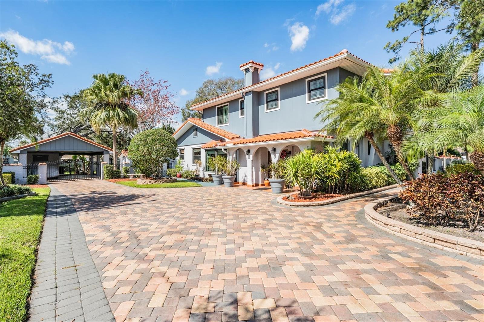 7922 FLOWERFIELD DR, TAMPA, FL, 33615