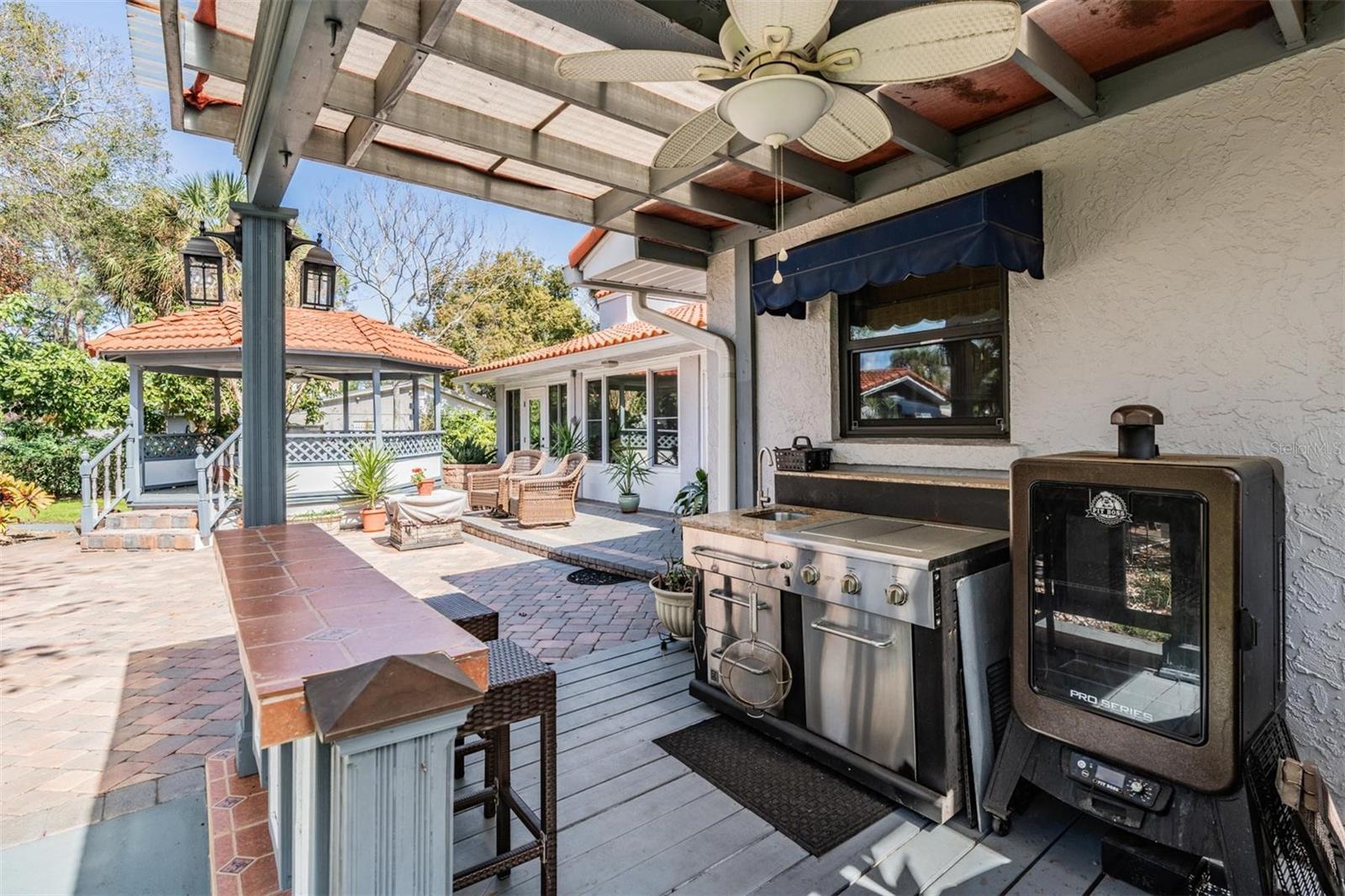 7922 FLOWERFIELD DR, TAMPA, FL, 33615