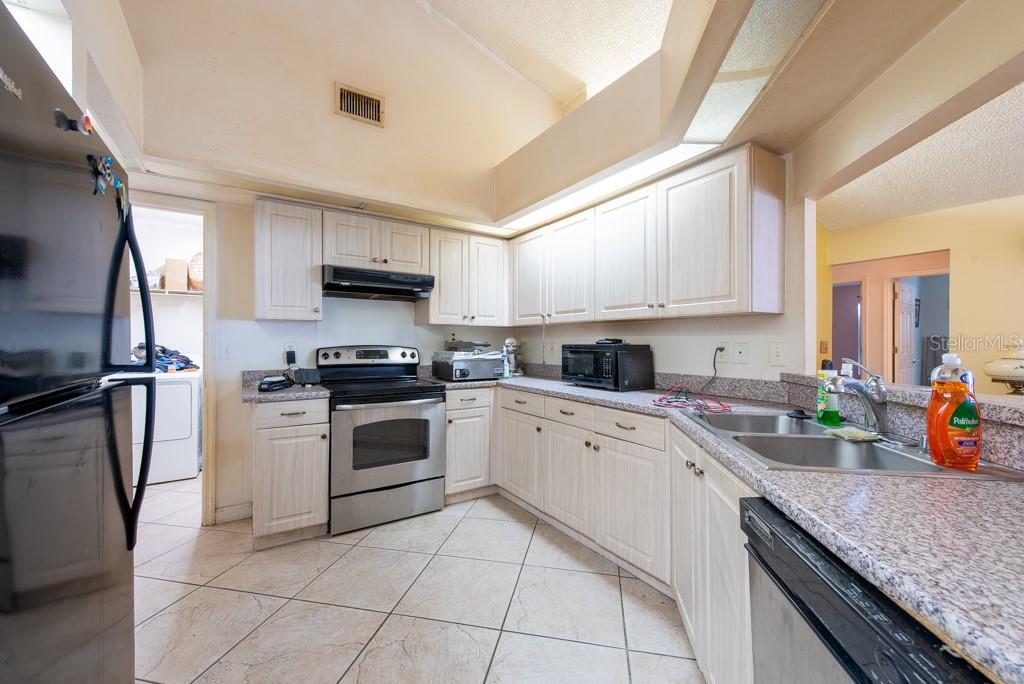 3907 77TH PL E, SARASOTA, FL, 34243